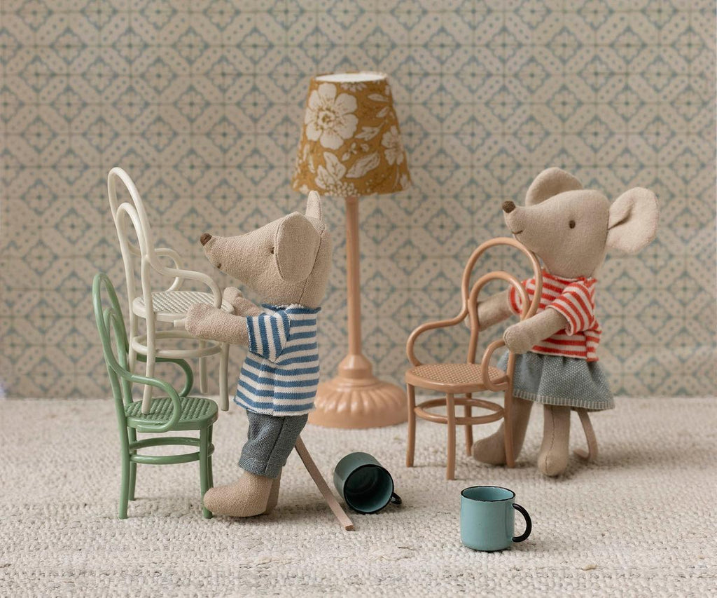 LouiMax and Stella, Little brother and sister mice