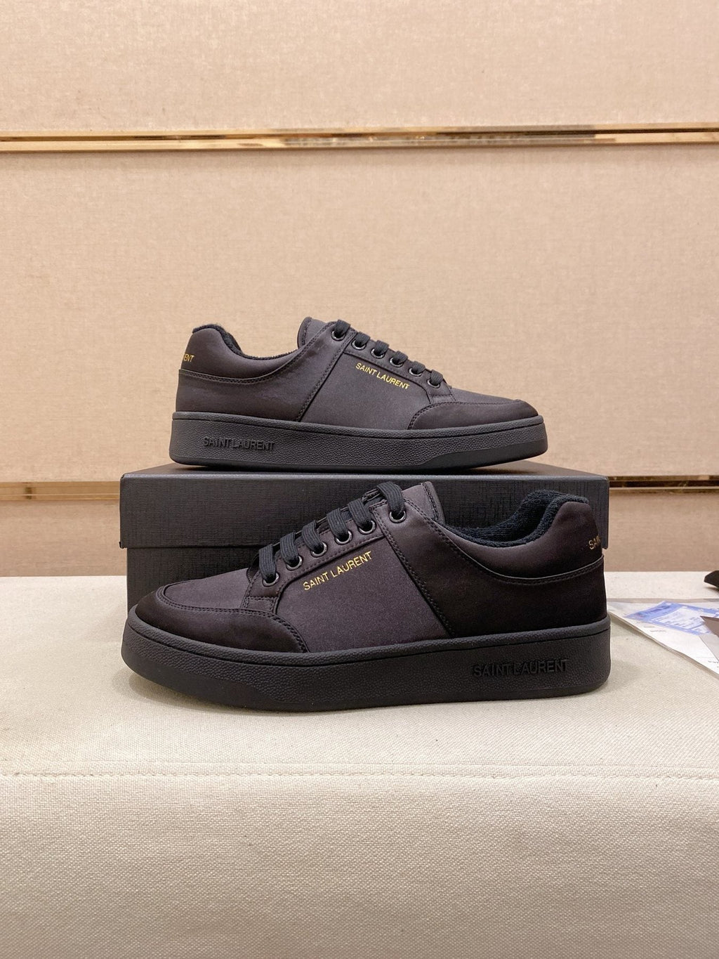 Saint Laurent Low-Top Sneakers - Padded Collar